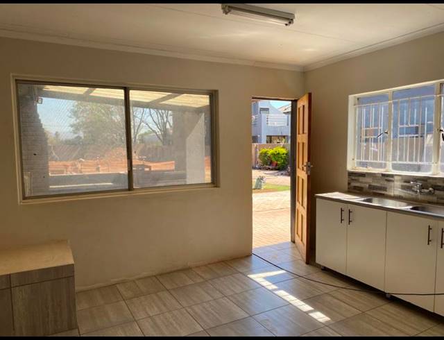 OFFICE PROPERTY TO RENT IN MOKOPANE CENTRAL